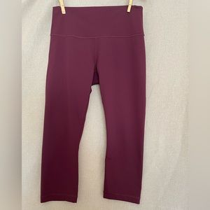 lululemon Wunder Under Crop (Hi-Rise) 21" Size 10 Made in Canada